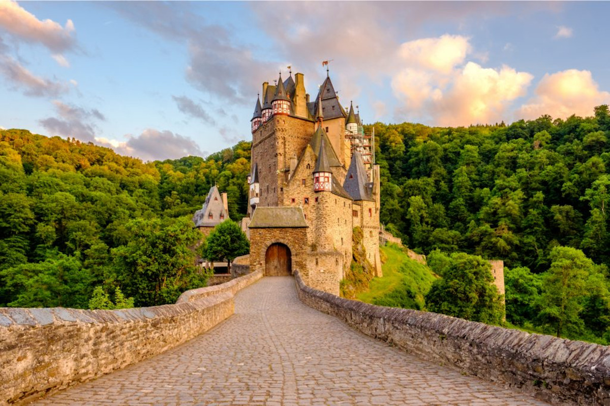 Hrad Eltz, Nemecko Hrad Eltz, Nemecko