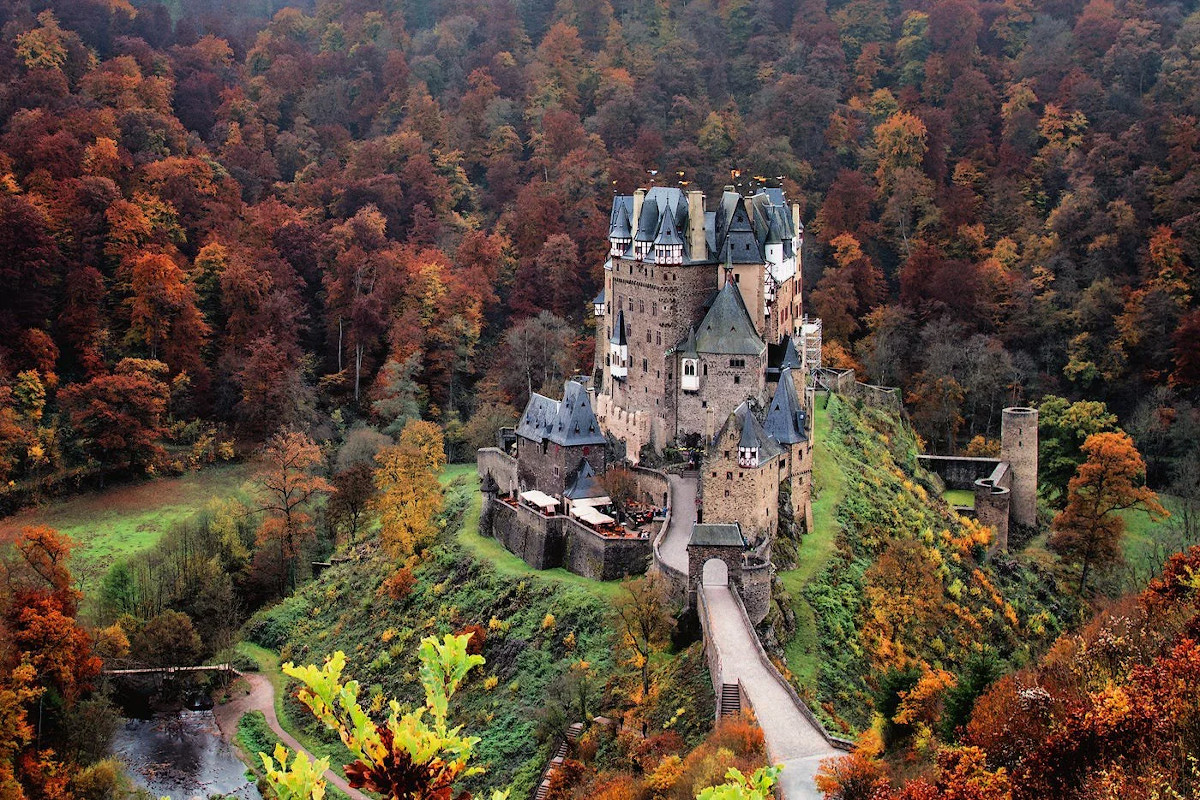 Hrad Eltz, Nemecko Hrad Eltz, Nemecko