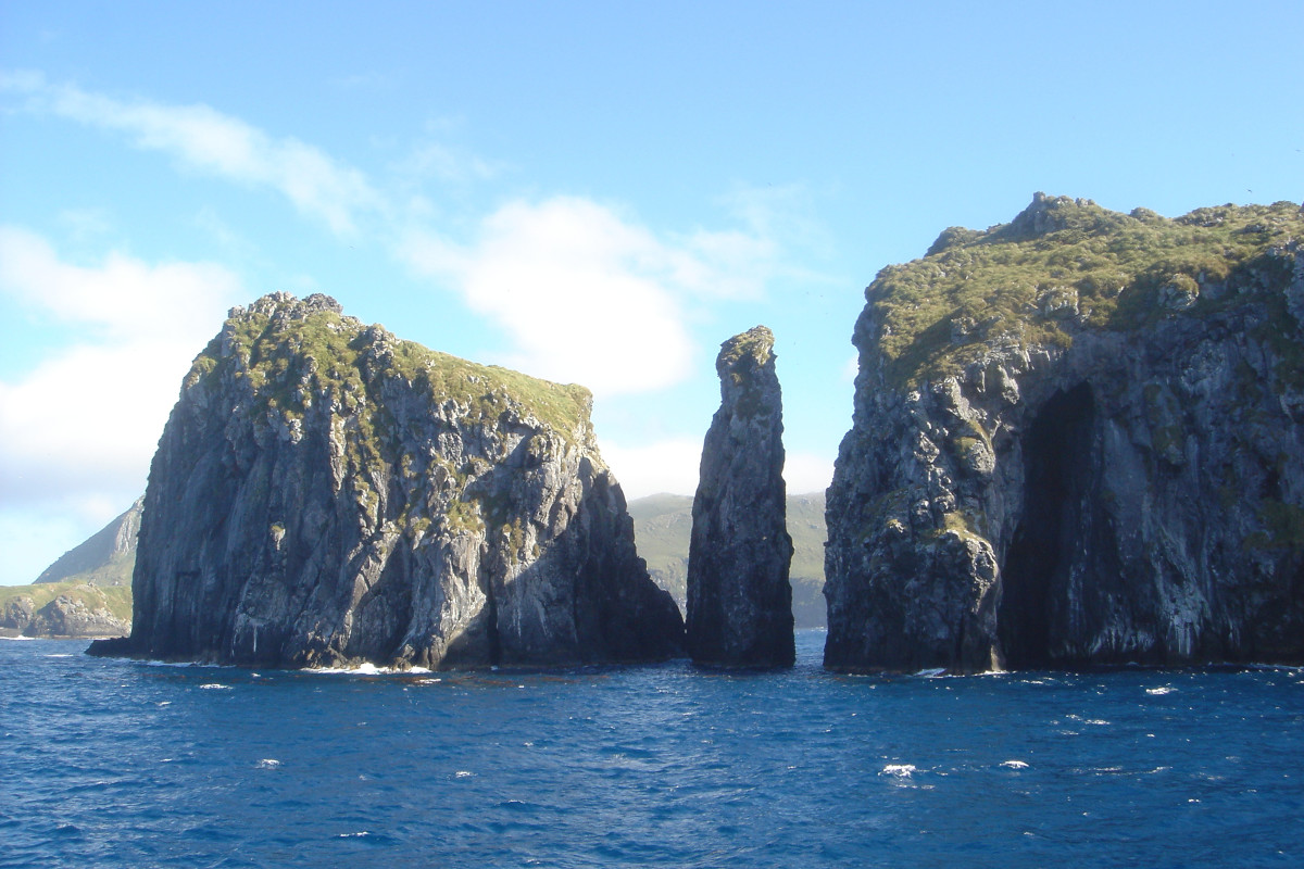 Tristan da Cunha, Spojené Kráľovstvo Tristan da Cunha, Spojené Kráľovstvo