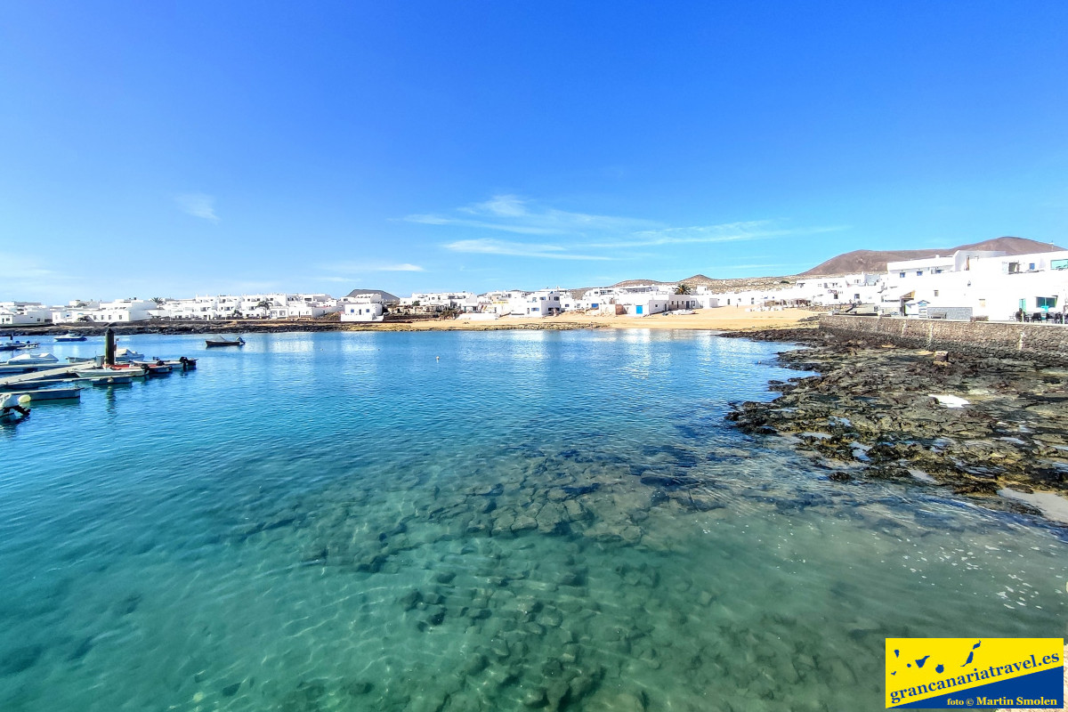 Caleta del Sebo, La Graciosa, Španielsko Caleta del Sebo, La Graciosa, Španielsko