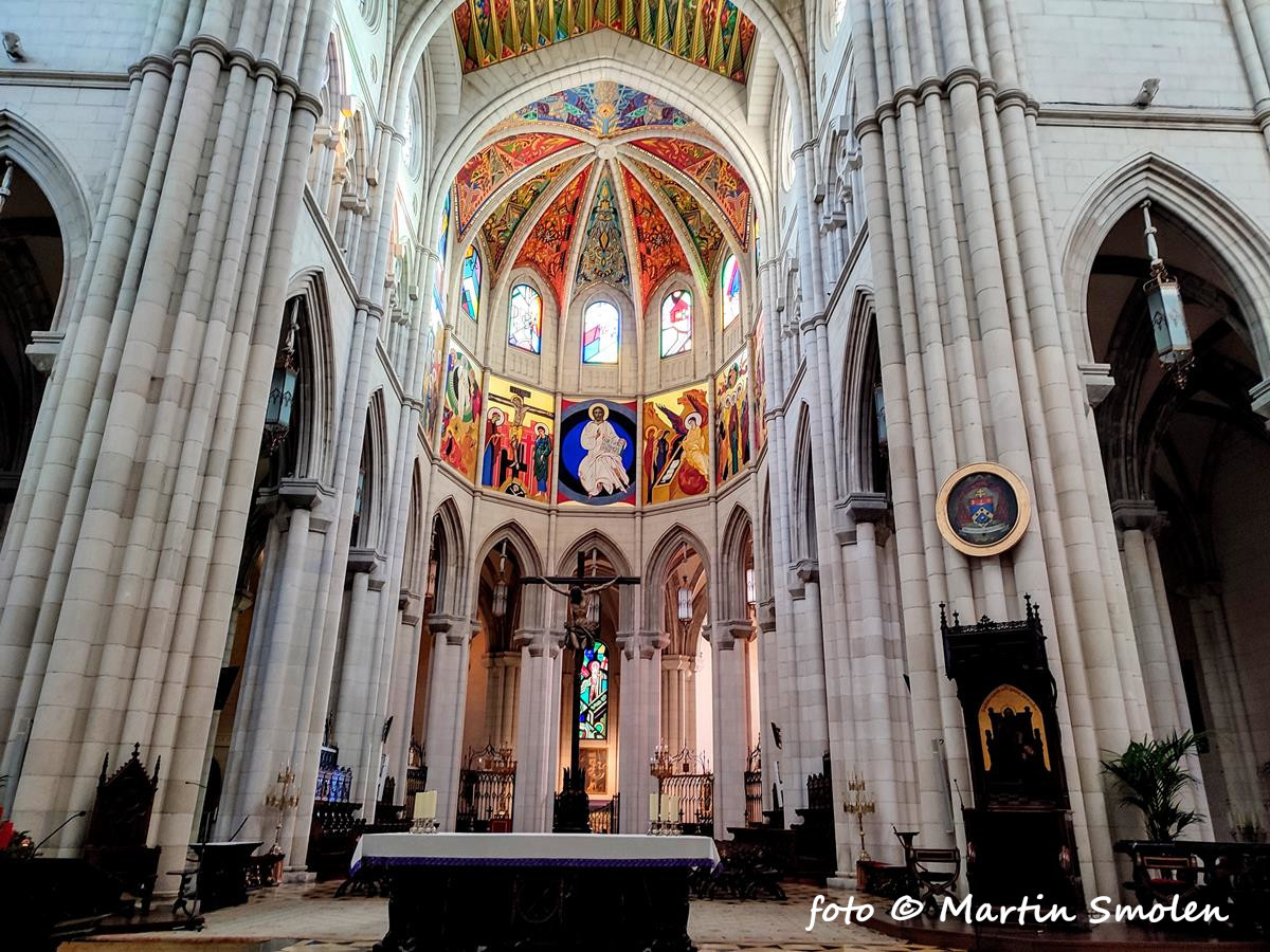 Katedrála Almudena, Madrid, Španielsko Katedrála Almudena, Madrid, Španielsko