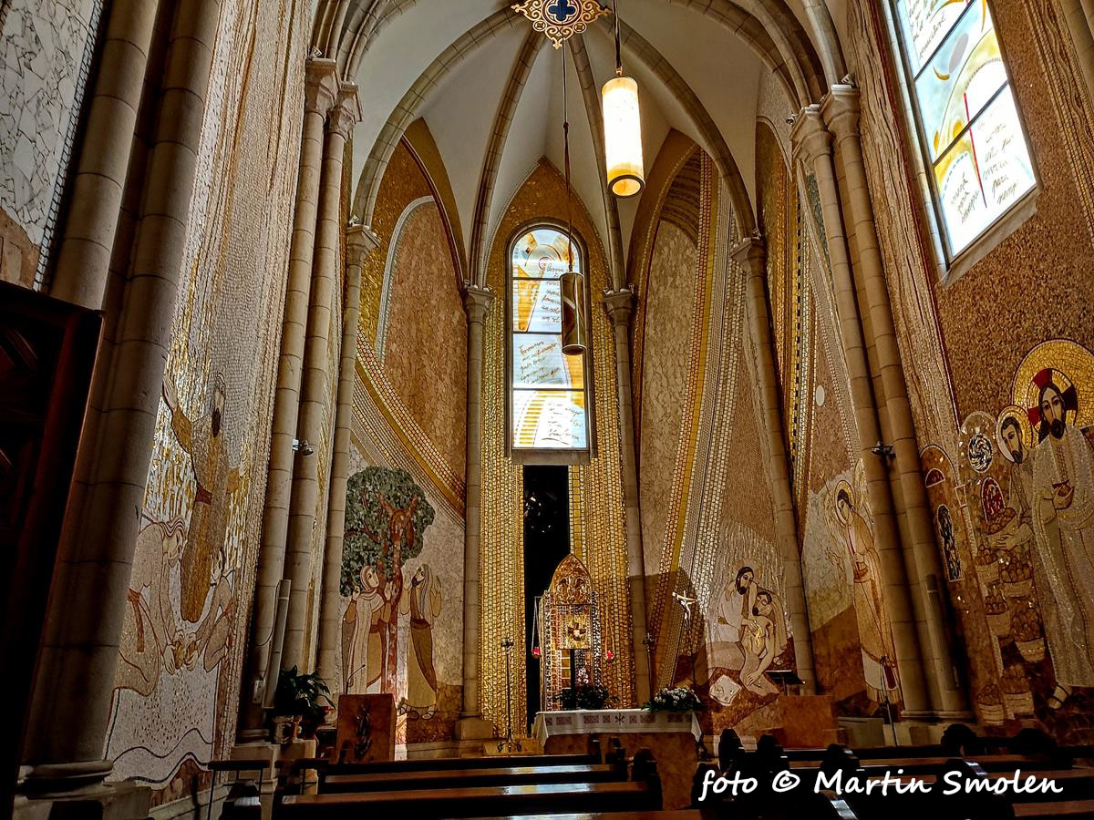 Katedrála Almudena, Madrid, Španielsko Katedrála Almudena, Madrid, Španielsko