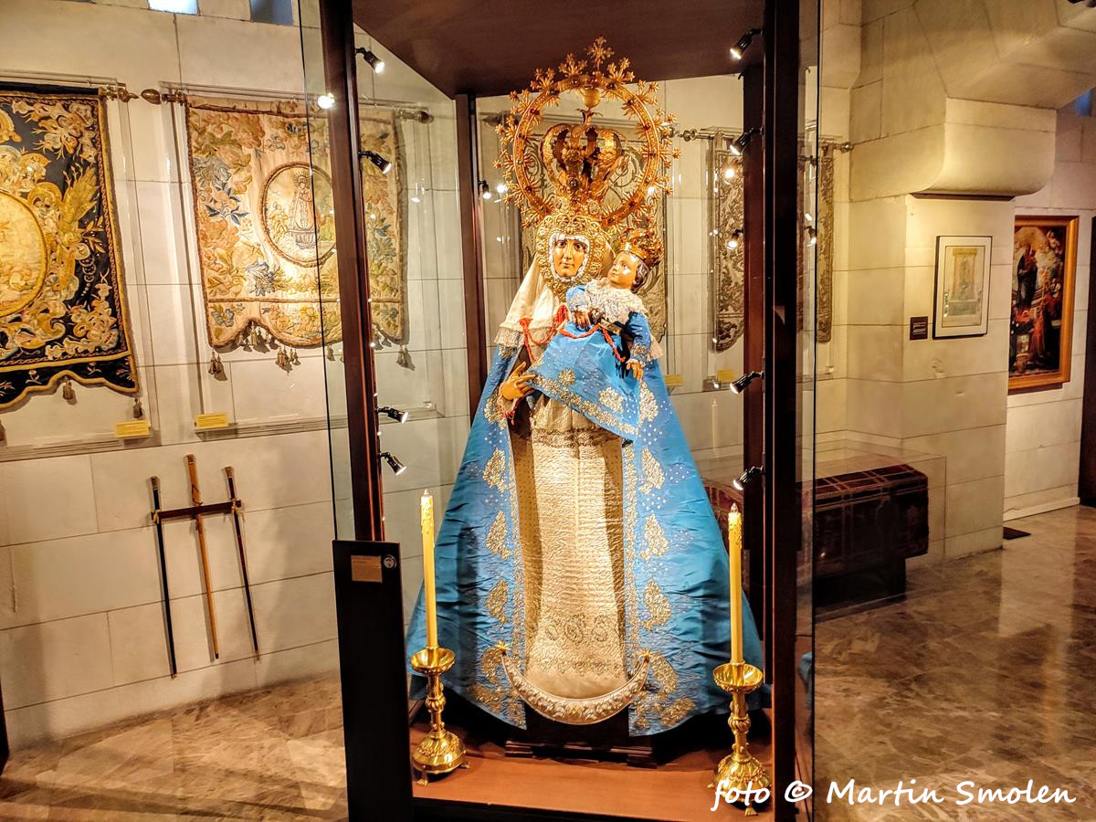 Katedrála Almudena, Madrid, Španielsko Katedrála Almudena, Madrid, Španielsko
