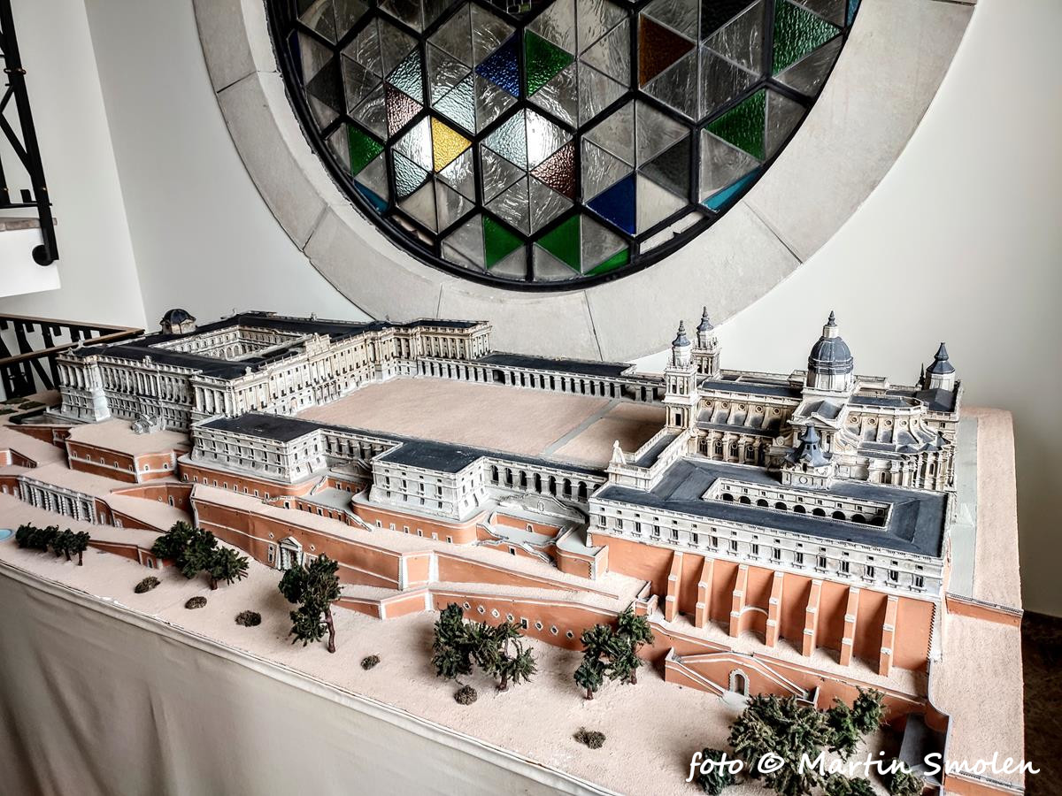 Katedrála Almudena, Madrid, Španielsko Katedrála Almudena, Madrid, Španielsko