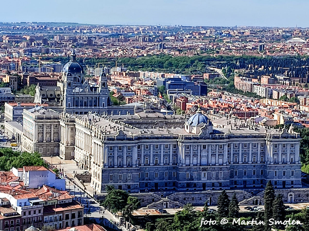 Katedrála Almudena, Madrid, Španielsko Katedrála Almudena, Madrid, Španielsko